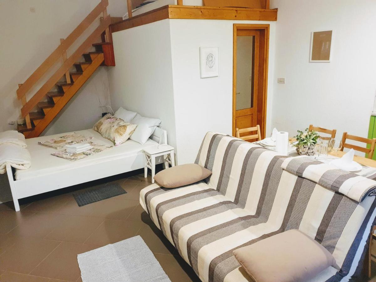 Apartment Paolo Senj  Esterno foto
