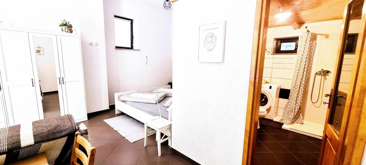 Apartment Paolo Senj  Esterno foto