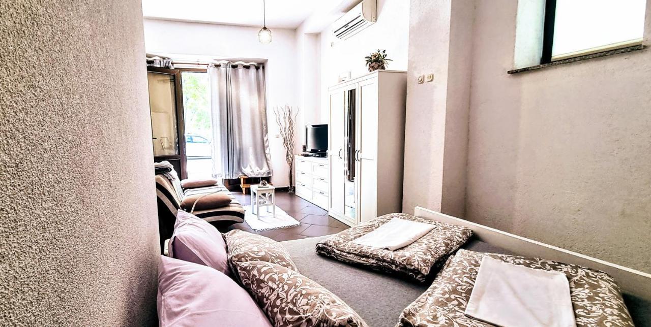 Apartment Paolo Senj  Esterno foto
